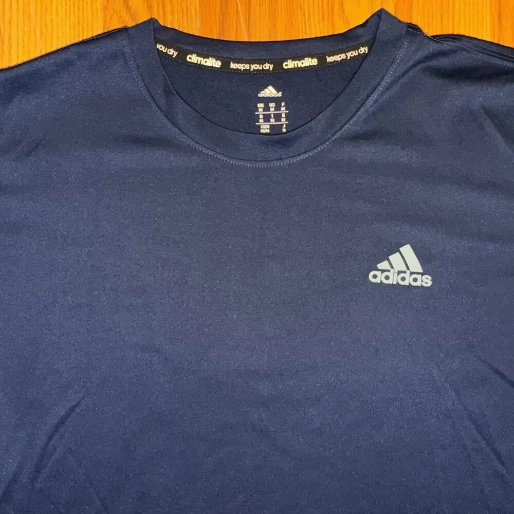 Men’s Adidas‎ Climalite Short Sleeve Navy T Shirt Size M